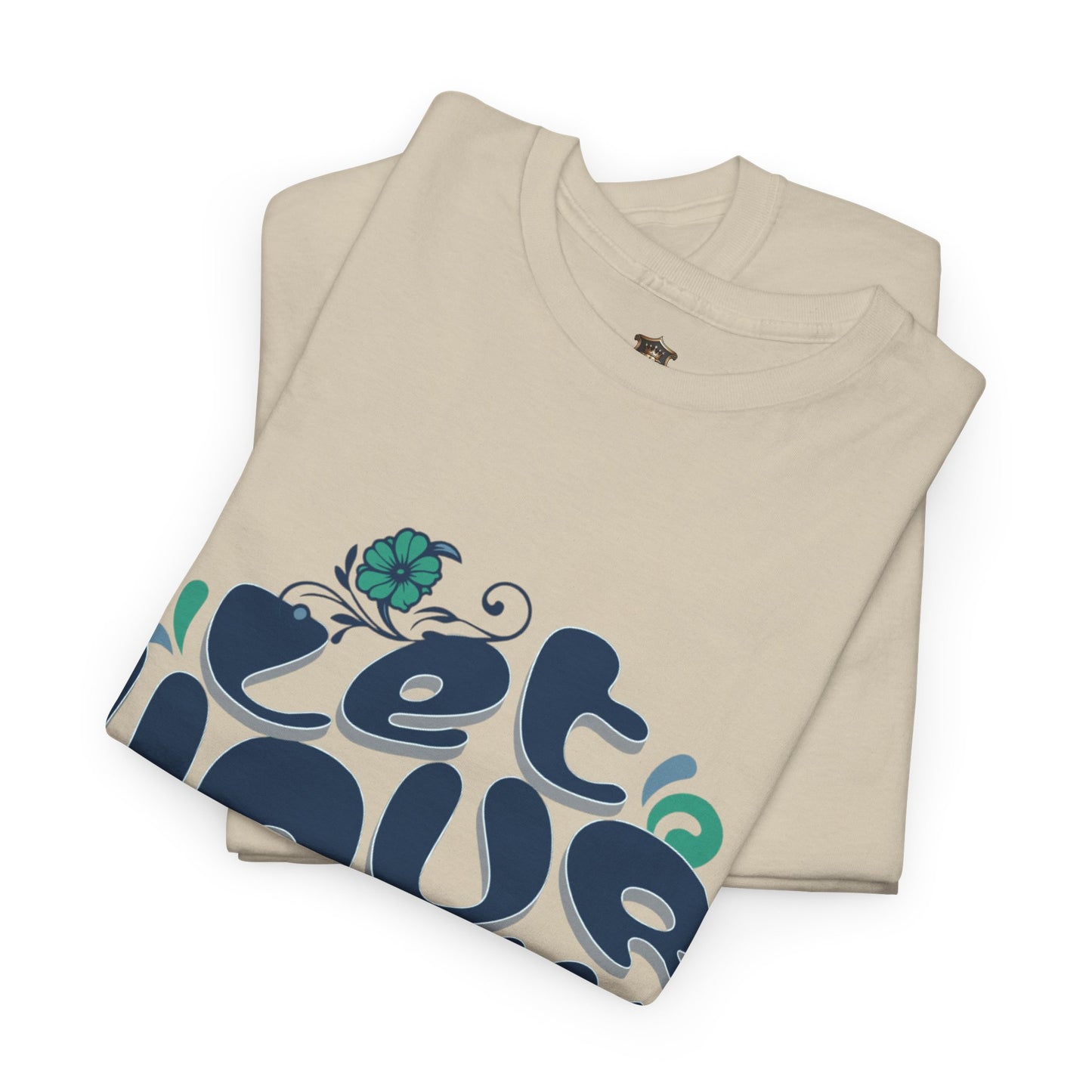 "Let Your Dream Bloom" T-Shirt – Floral-Inspired Statement Design